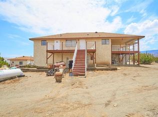 10271 Mescalero Rd, Phelan, CA 92371