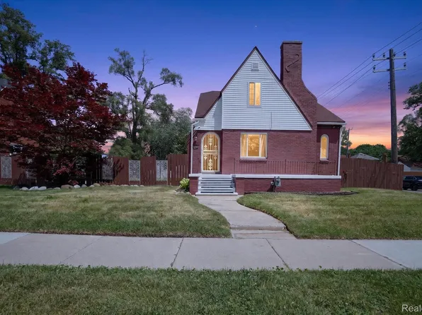 15802 Mansfield St, Detroit, MI 48227