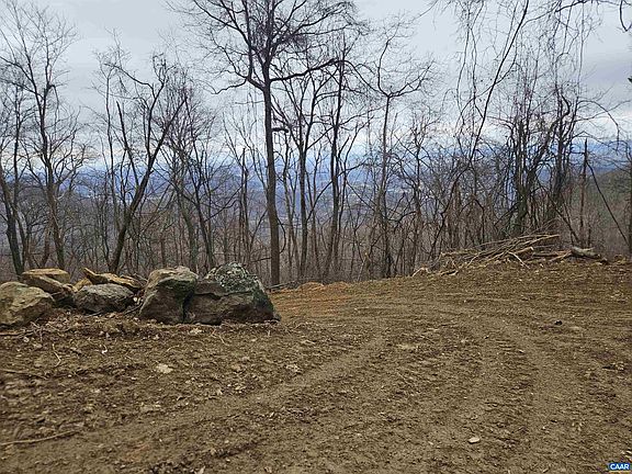 2nd image of 17 & 18 Spring Branch Ln