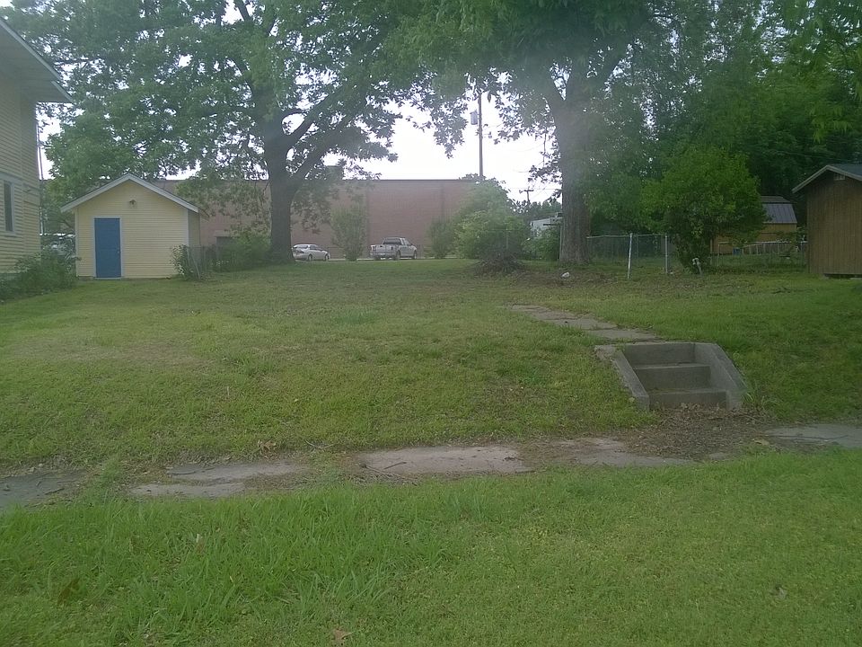 Looking West from G St
