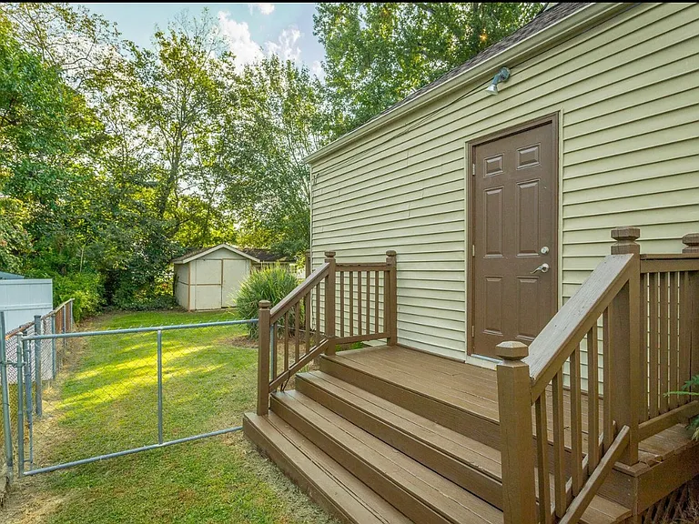 4800 Maryland Dr — Photo 24