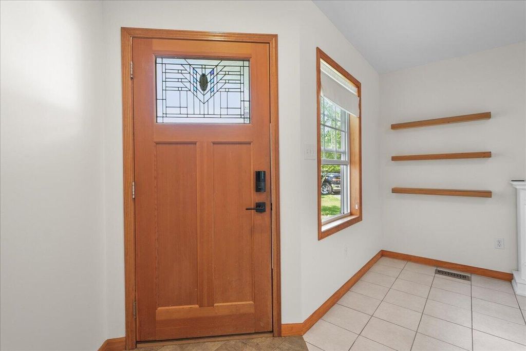 900 Brookfield Dr, Porter, IN - View 3