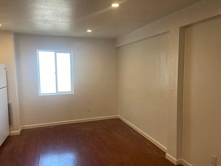 1395 Oakdale Ave — Photo 17