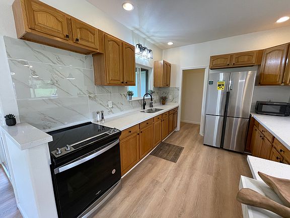 5th image of 18-1813 Haupia St