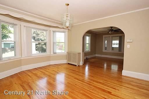 5th image of 7 S Williams St