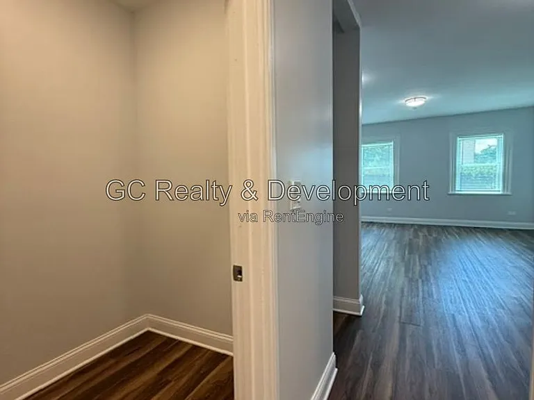 78 Pine Ave #2 — Photo 9