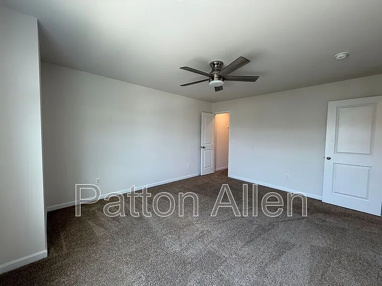138 Marathon Ln — Photo 23