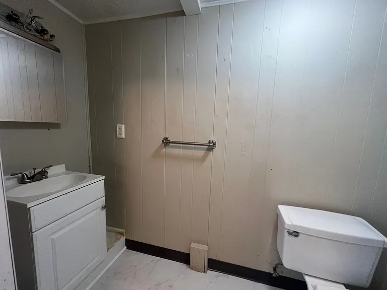 151 Bradley St — Photo 9