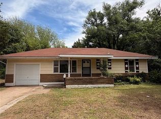 3104 N Holman Ct, Midwest City, OK 73110