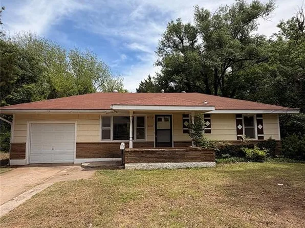 3104 N Holman Ct, Midwest City, OK 73110