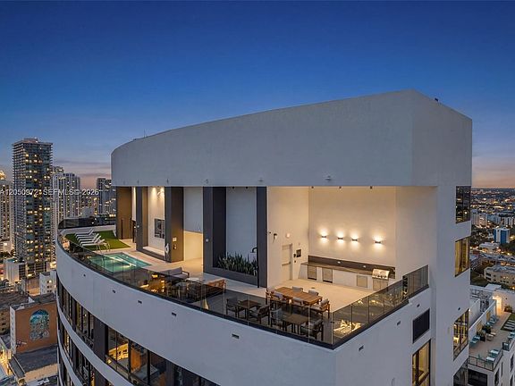 3rd image of 225 N Miami Ave #308