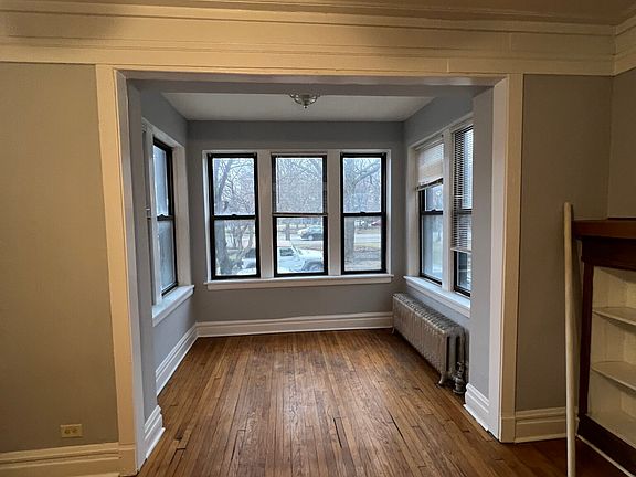 2nd image of 2403 E Kedzie Blvd