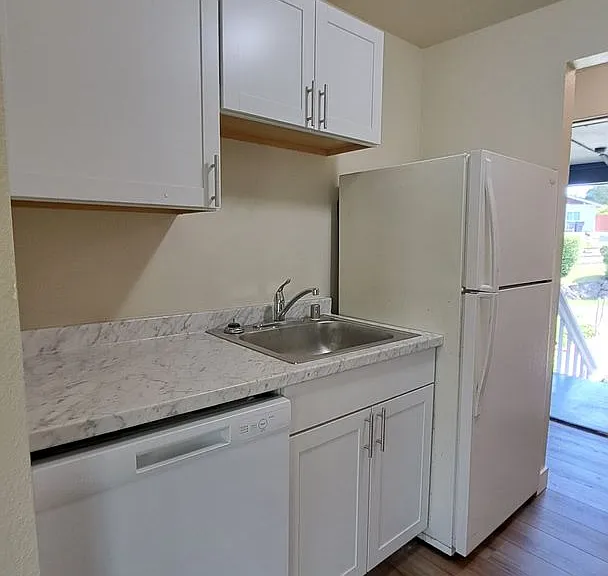 1934 Lincoln Ave SE #203 — Photo 30