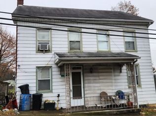 21 Baltimore St, Spring Grove, PA 17362