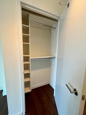 Rented by RELO REDAC INC. | media 11