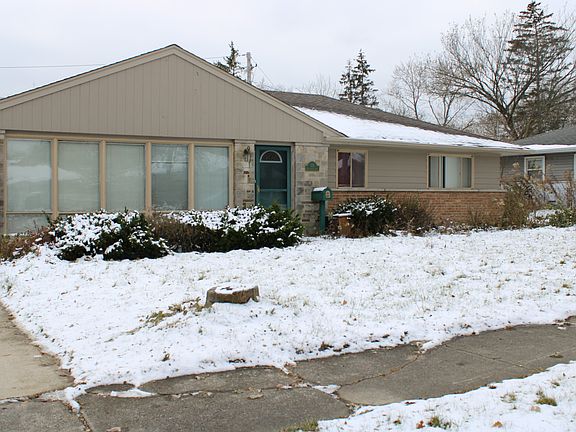 2nd image of 133 Blackhawk Dr