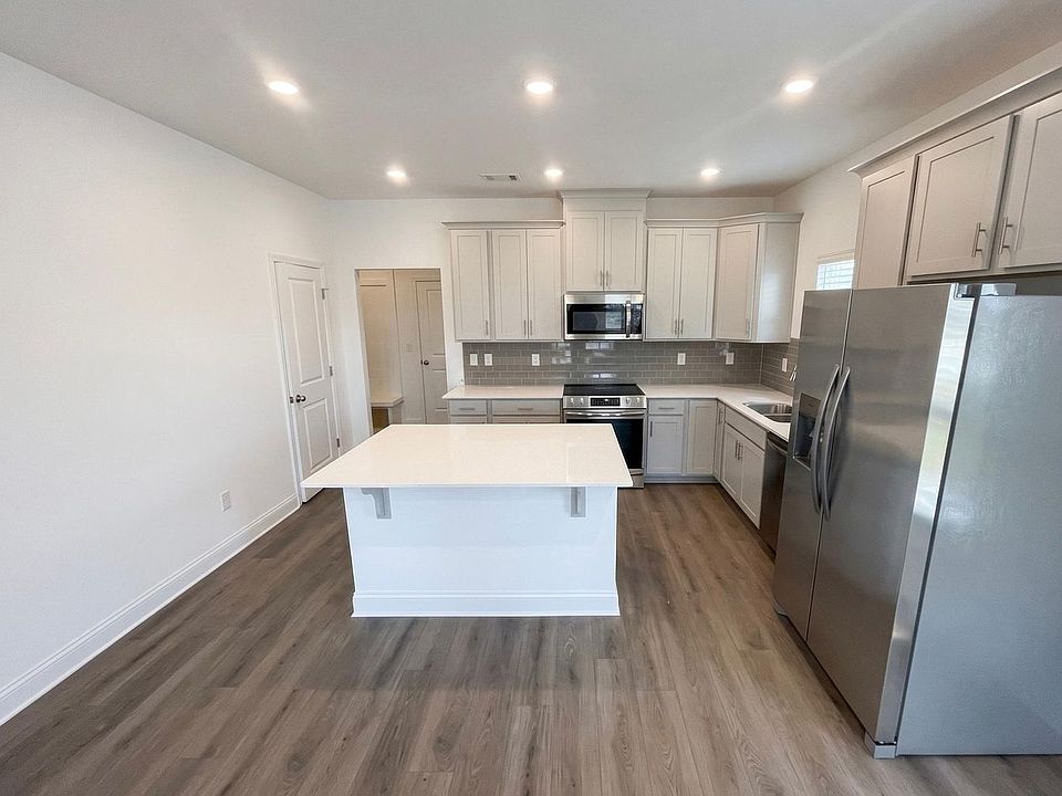1st image of 207 Ensemble Blvd
