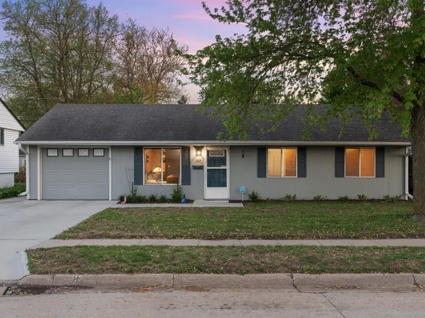 1317 Holiday Dr, Carter Lake, IA 51510