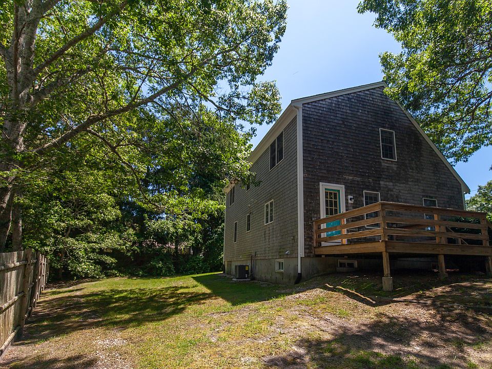 8 Wampanoag Road, South Yarmouth, MA 02664 Zillow