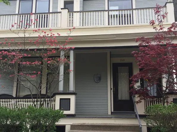 151 Campbell Pl NE, Grand Rapids, MI 49503