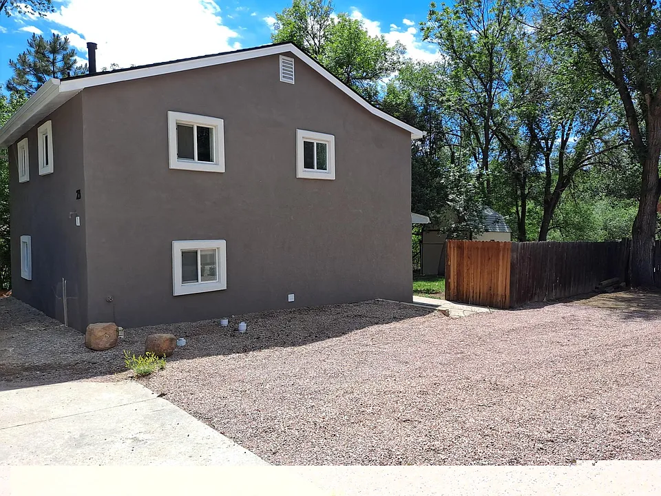 23 Dorchester Dr