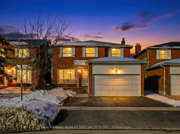 198 Vodden St W, Brampton, ON L6X 2V3