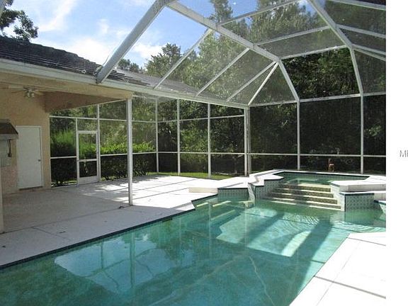2nd image of 1231 Berkshire Ln