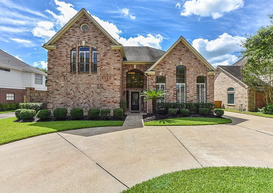 1st image of 20719 Park Pine Dr