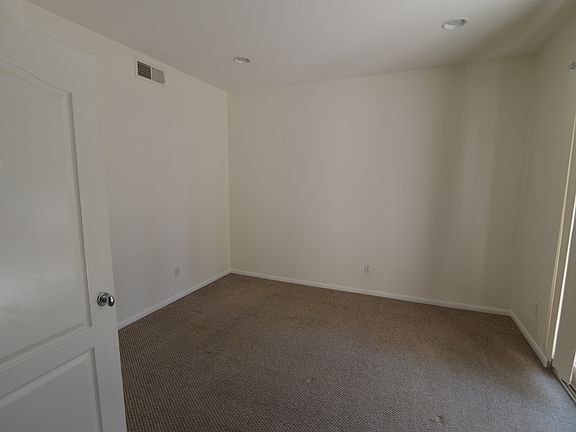 3rd image of 1299 Blue Jean Way Unit 2
