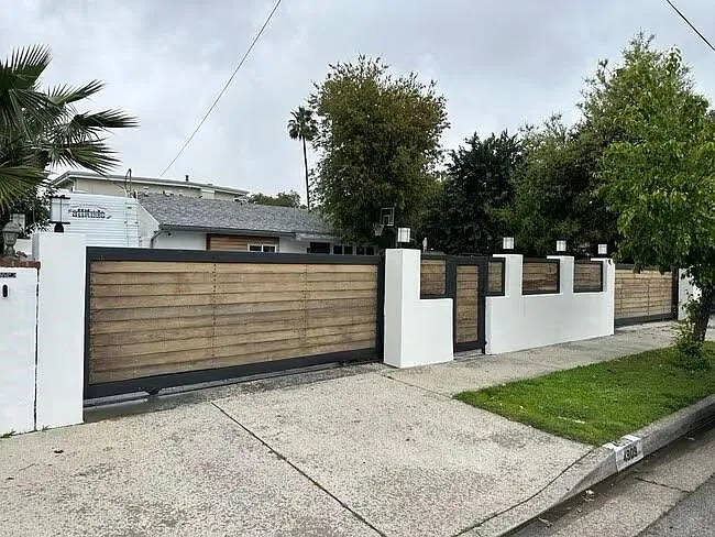 6 bed, 2148 sqft, $6,800 — Photo 1