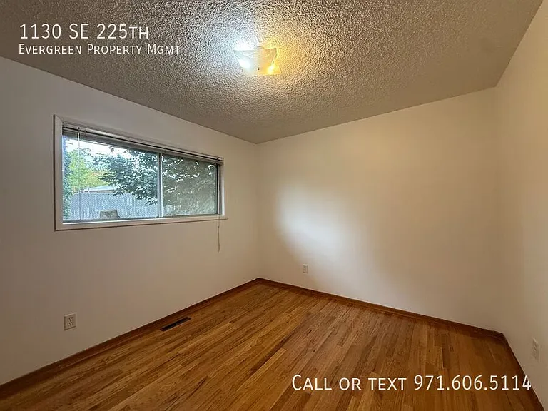 1130 SE 225th Ave — Photo 32
