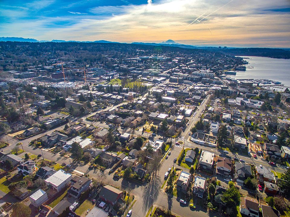 1st image of 206 7th Ave