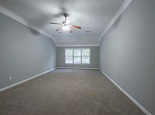 10445 Juneau Way — Photo 13