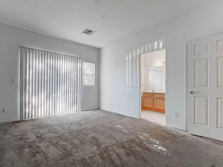 1846 Scimitar Dr — Photo 3