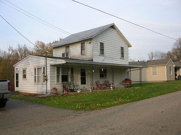 2nd image of 128 E Pleasant St