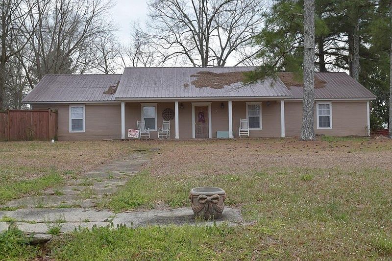 2nd image of 108 Ratliff St