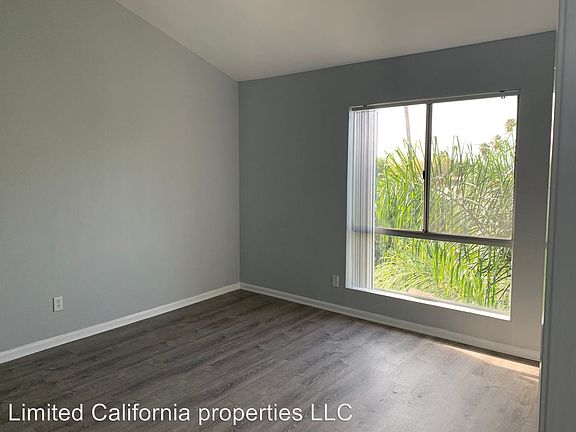5th image of 742 S Harvard Blvd APT 302