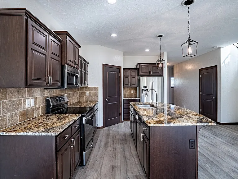 6649 N Madellaine Dr — Photo 6