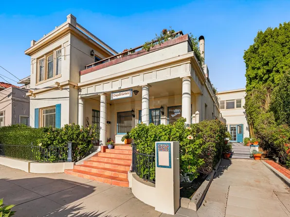 118 Chapala St, Santa Barbara, CA 93101