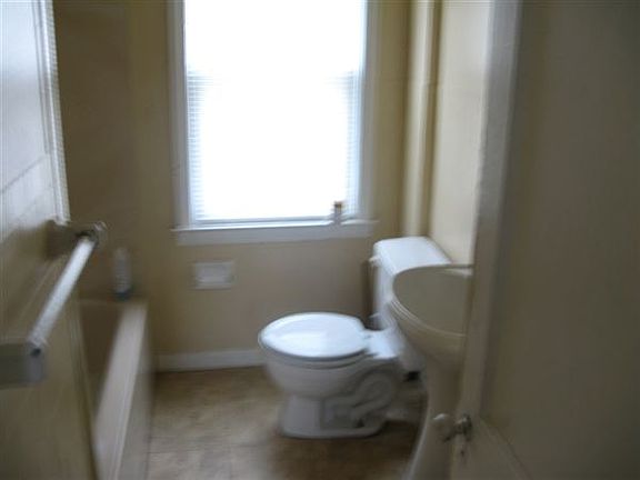 3rd image of 7232 Bramell St