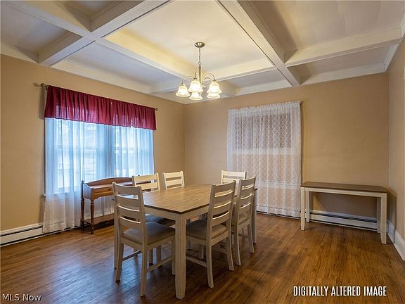 4th image of 1226 Richards Ave