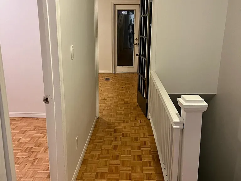 133 Spadina Ave #2 — Photo 3