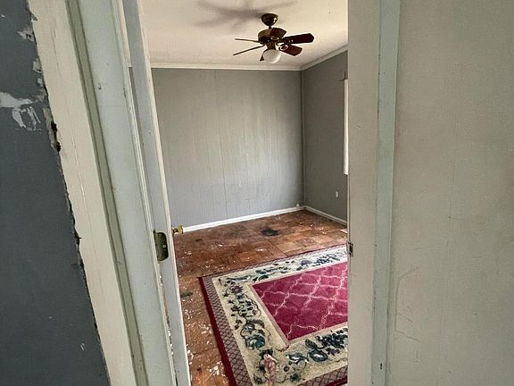 5th image of 1638 Hopkins Ave