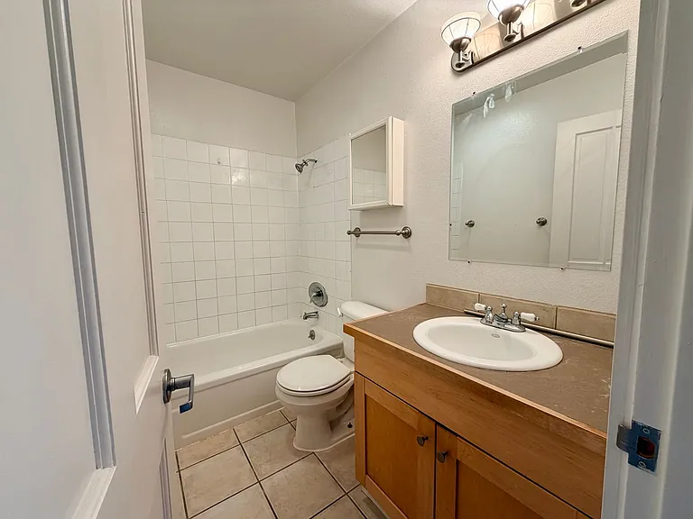 804 Market St — Photo 25