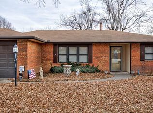 1107 Nottingham Rd, Enid, OK 73703
