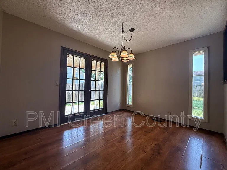 7530 E 78th St — Photo 12