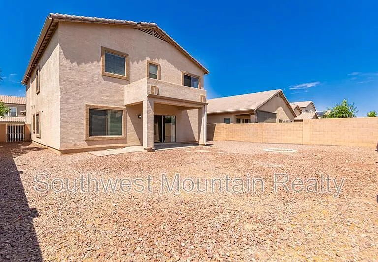 41261 W Laramie Rd — Photo 38
