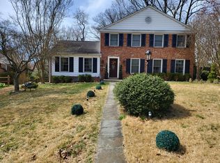11810 Henry Fleet Dr, Rockville, MD 20854