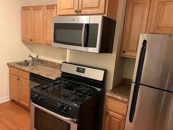5th image of 363 5th St #2