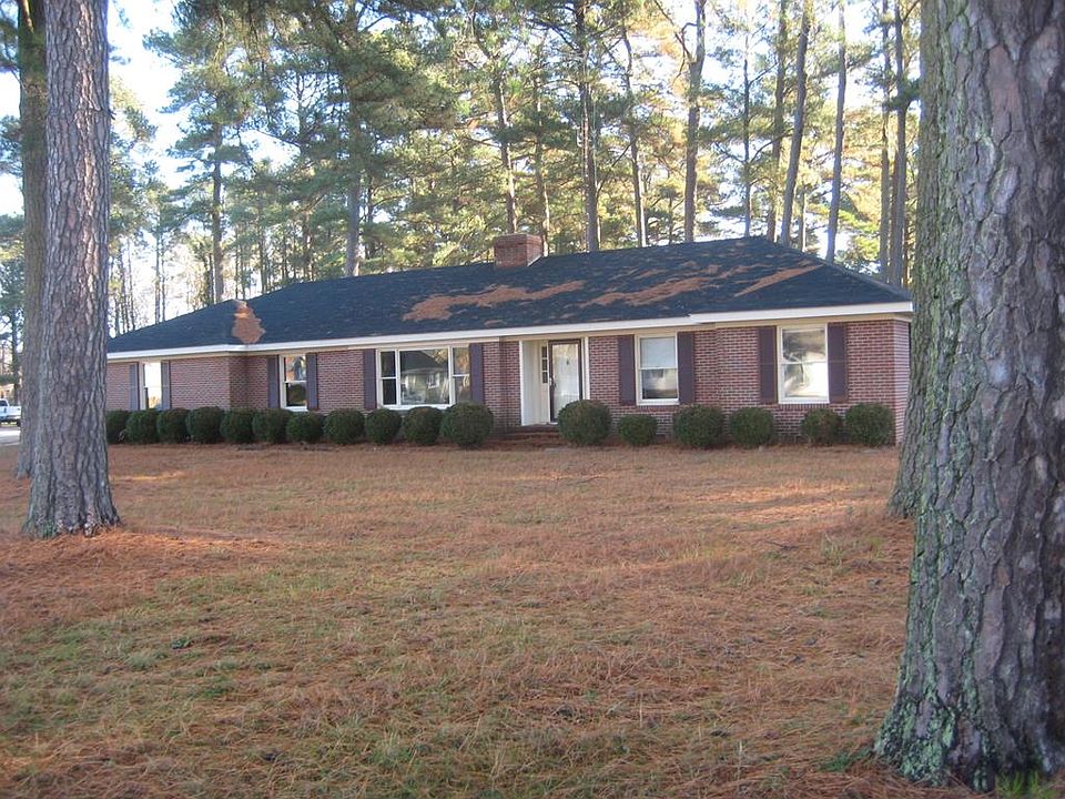 1st image of 213 Sutton Ave